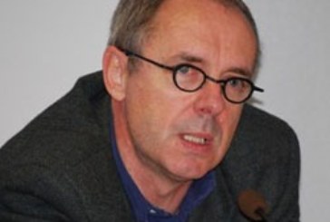 Elections du 7 juin, les élèves de 6T2 interrogent le journaliste Philippe Lamair